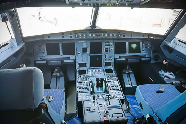 Airbus-A320-MSN-7846-cockpit