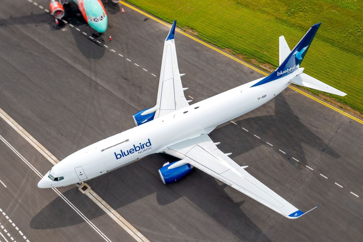 AviaAM Leasing delivers its first 737-800 Boeing Converted Freighter to the lessee – Bluebird Nordic