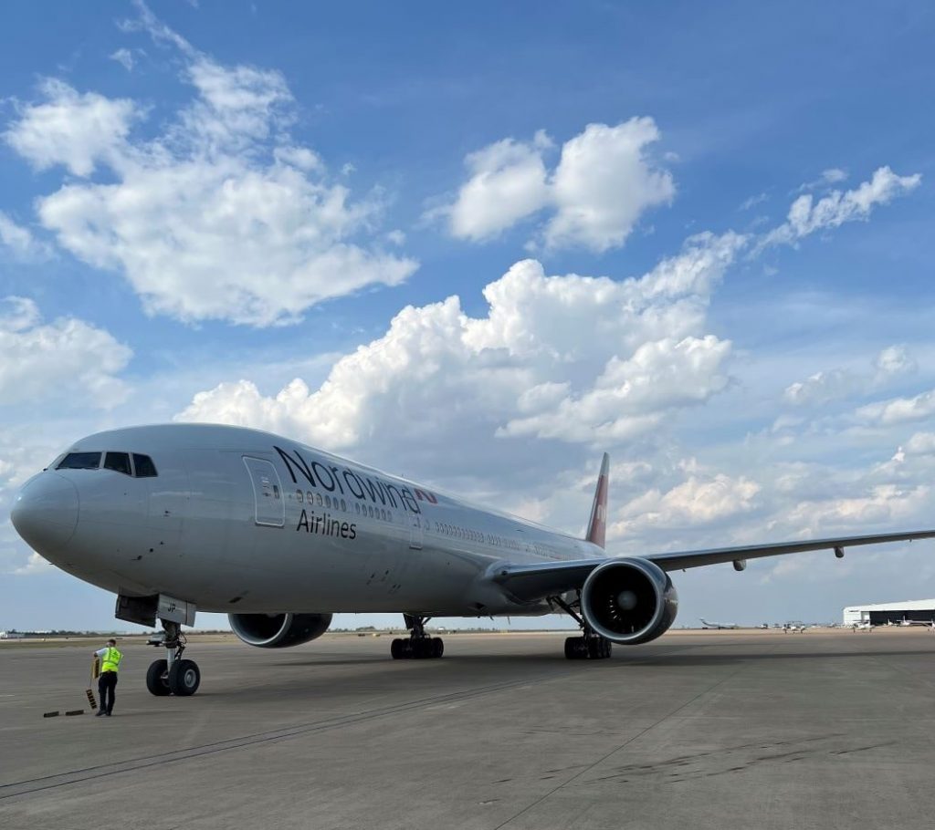 Mammoth Freighters Announces AviaAM Leasing as 777-300ERMF Launch Customer with Six Aircraft Order and a 40 Aircraft Order Book for 777 Freighter Conversions