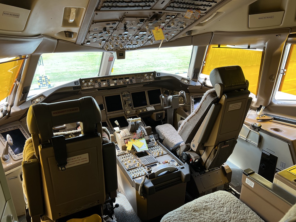 AviaAM Leasing delivers Boeing 777-200 to Aves Aero Technic Inc.